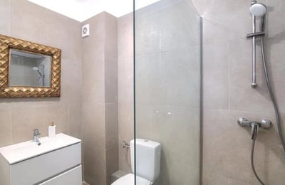 Location d’un appartement confortable de 2 pièces, 65 m², Alezzi Infinity, Mamaia, Constanța, Roumanie